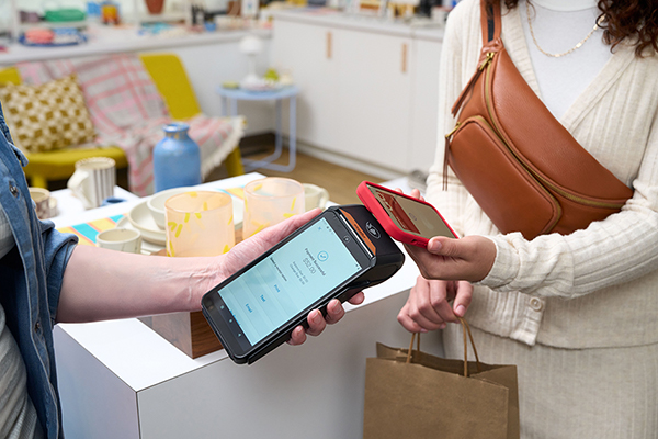 phones making payment